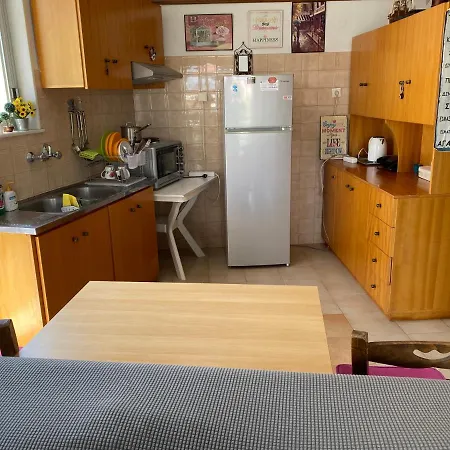 Cilia Karanasiou Kamena Vourla