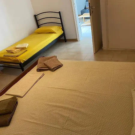 Cilia Karanasiou Kamena Vourla